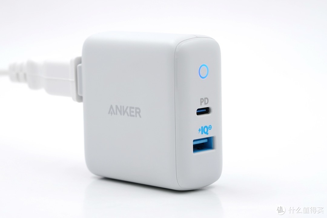 双口同时快充，ANKER PowerPort PD+2充电器（A2626）上手评测