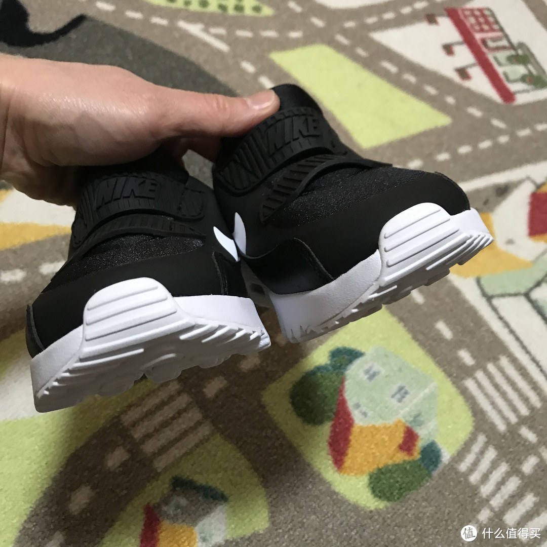 小朋友也能穿的经典款！Nike Air Max Tiny 90