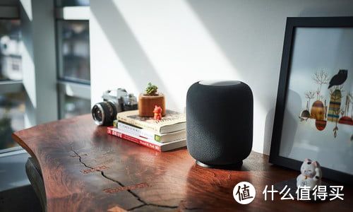 只需两颗Home Pod，便可将客厅变成沉浸式环绕影厅