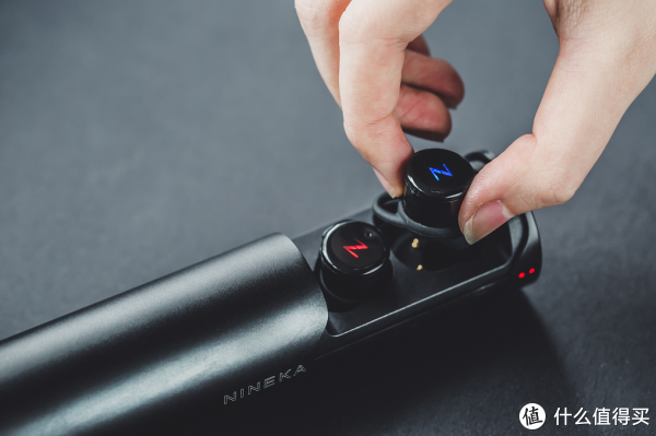 苹果手机配什么蓝牙耳机好,苹果手机专用耳机