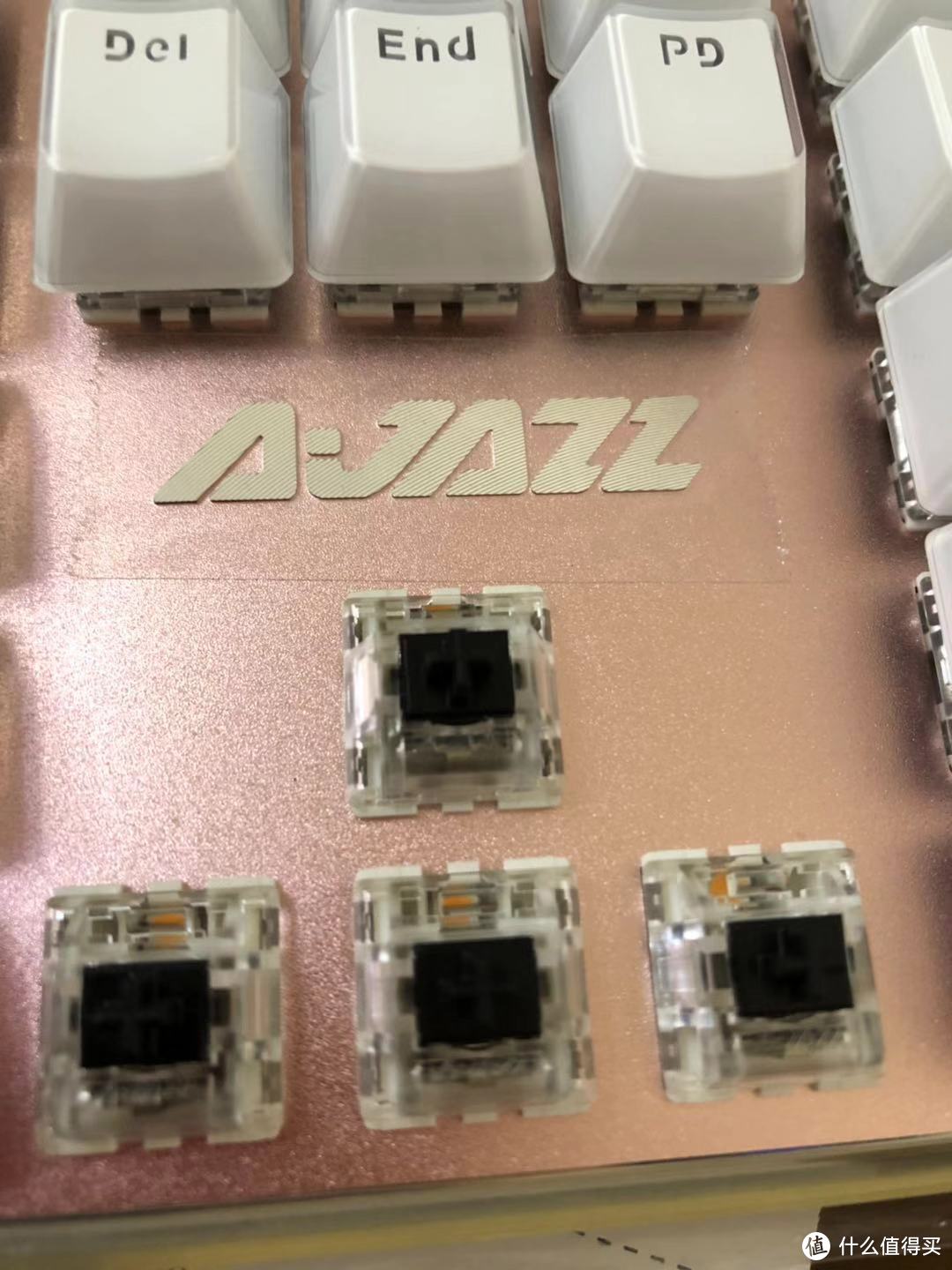 朋客与灯光的碰撞——黑爵 AJAZZ 朋客·晶彩键盘众测体验