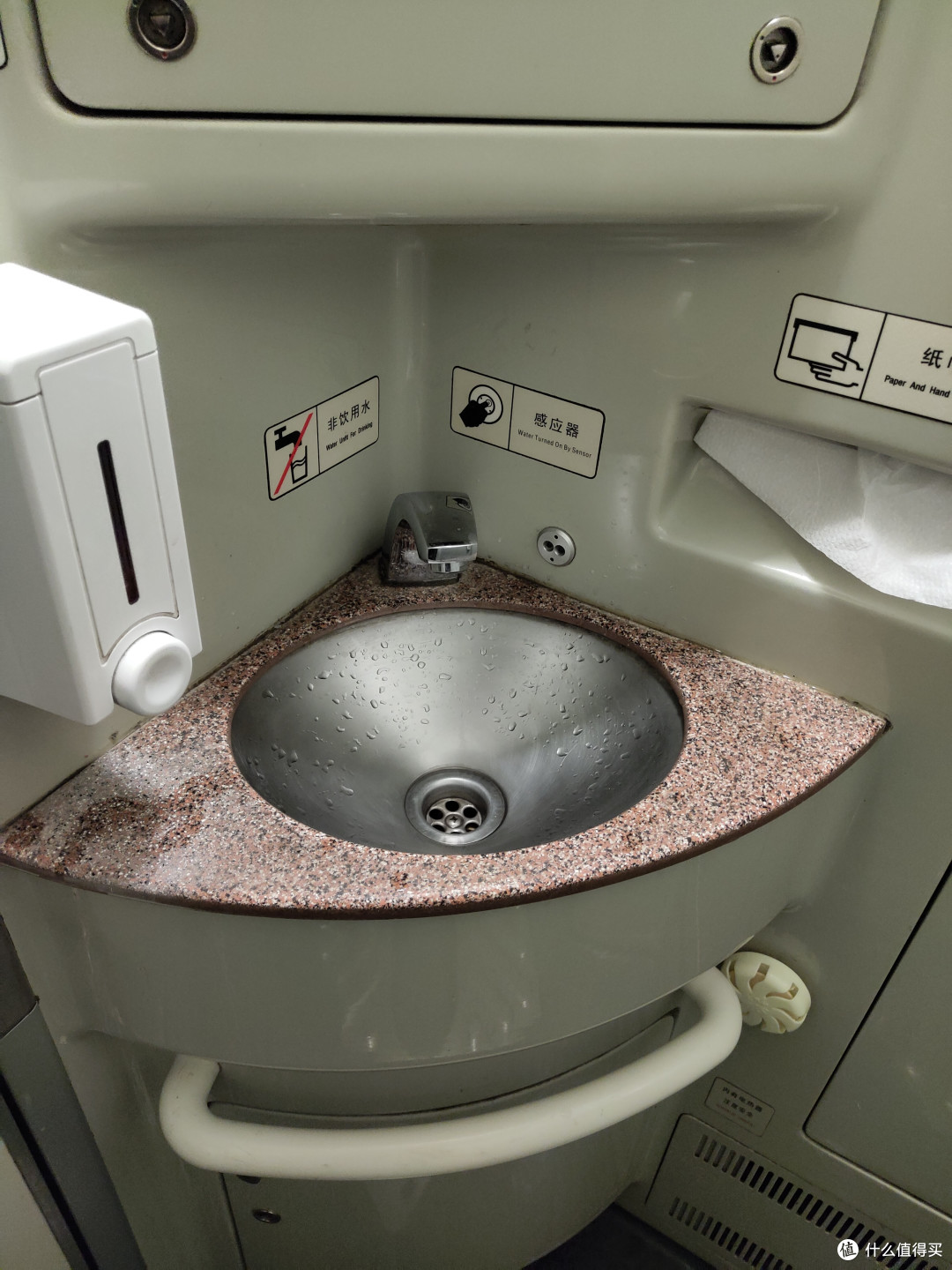 不乖瞎逛 篇一:乘着高铁短游哈尔滨