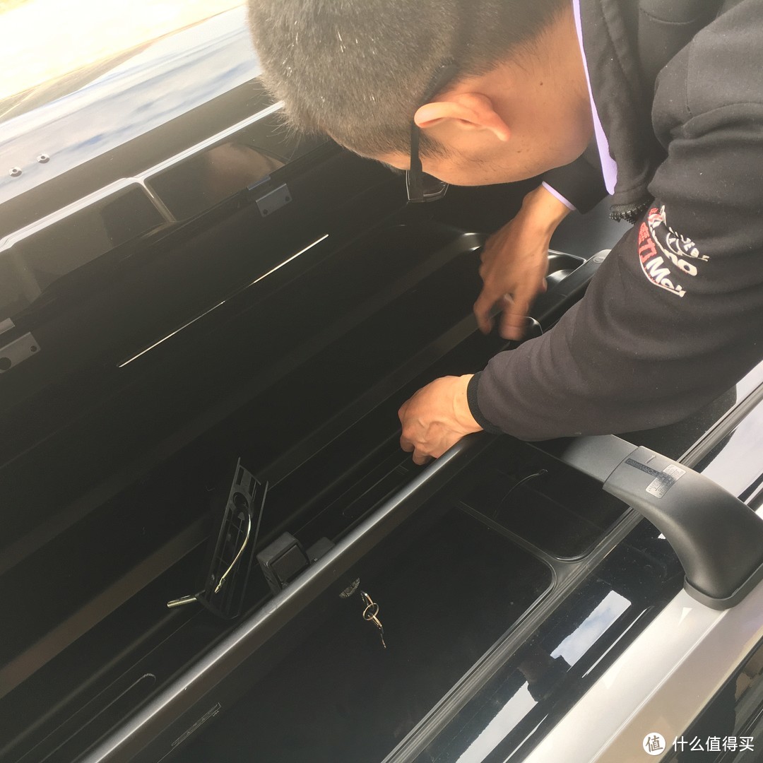 【实拍】车顶行李箱全程安装图解（SUV参考）