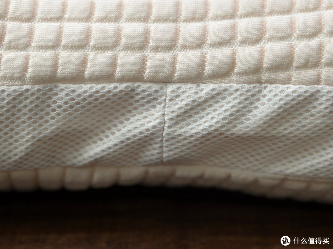用软管填充的枕头，睡起来如何呢？菠萝斑马快眠枕体验