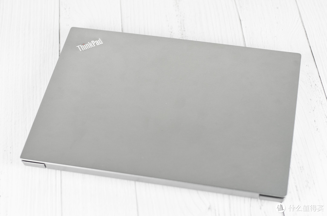 换药不换汤的ThinkPad翼490，除了配置还有哪些改进？