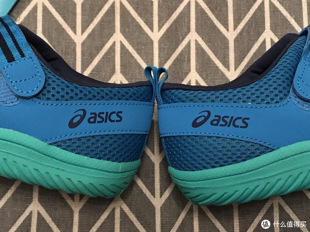 三件四折真划算！ASICS AMPHIBIAN 6儿童运动凉鞋