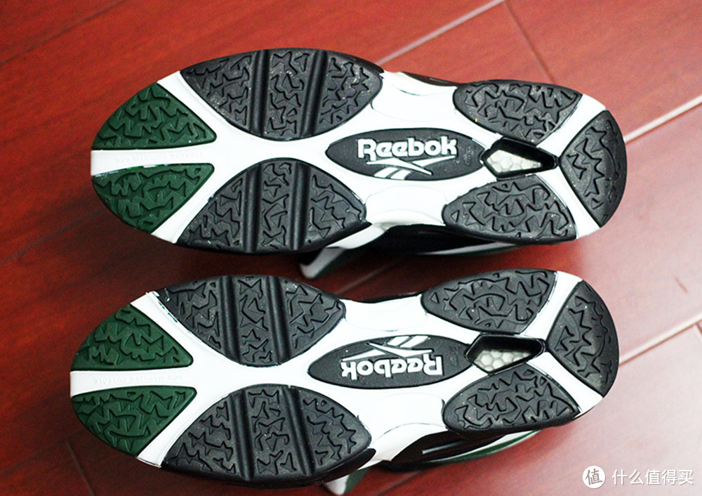 暴力美学时代的符号—Reebok Kamikazi  RBK 火山坎普一代篮球鞋简测