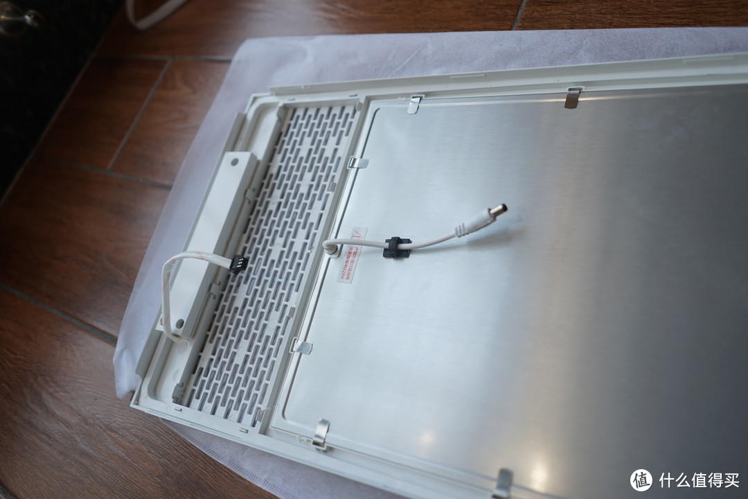 SUNJOY 三竹暖风浴霸—— 一款拥有双直流变频电机的浴霸