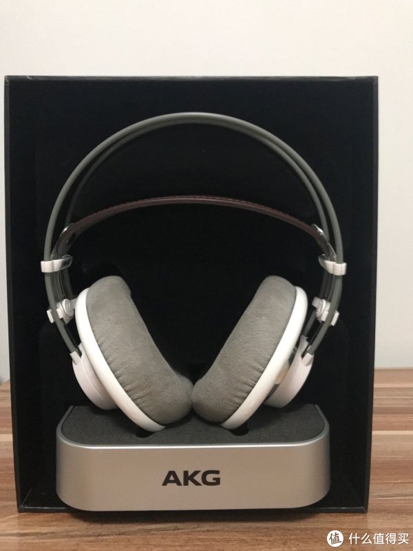 AKG K701
