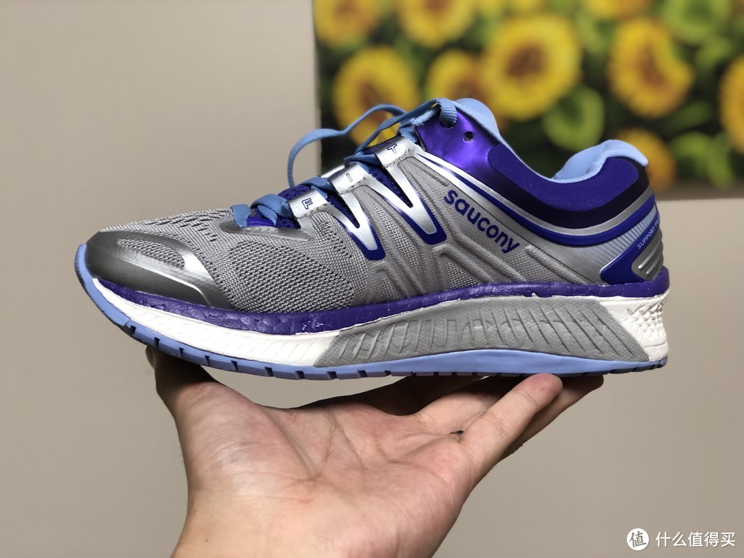 进无可进的旗舰支撑跑鞋—Saucony Hurricane ISO 4 开箱