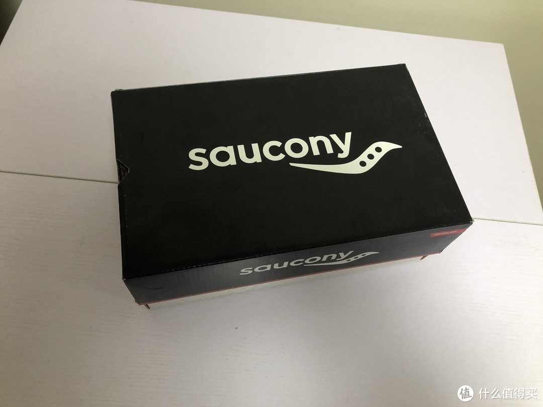 进无可进的旗舰支撑跑鞋—Saucony Hurricane ISO 4 开箱