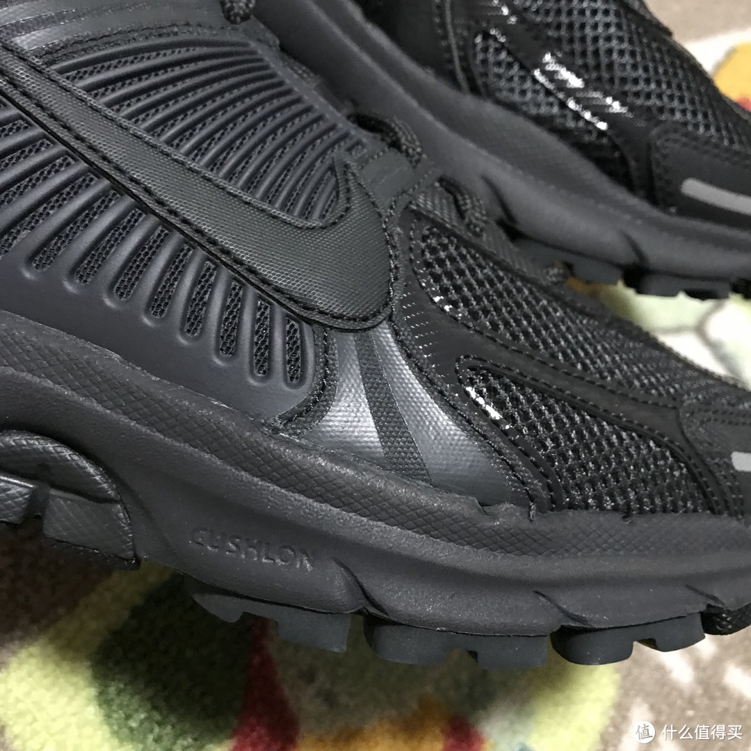 少了ACW光环的NIKE ZOOM VOMERO 5 SP 老爹跑鞋