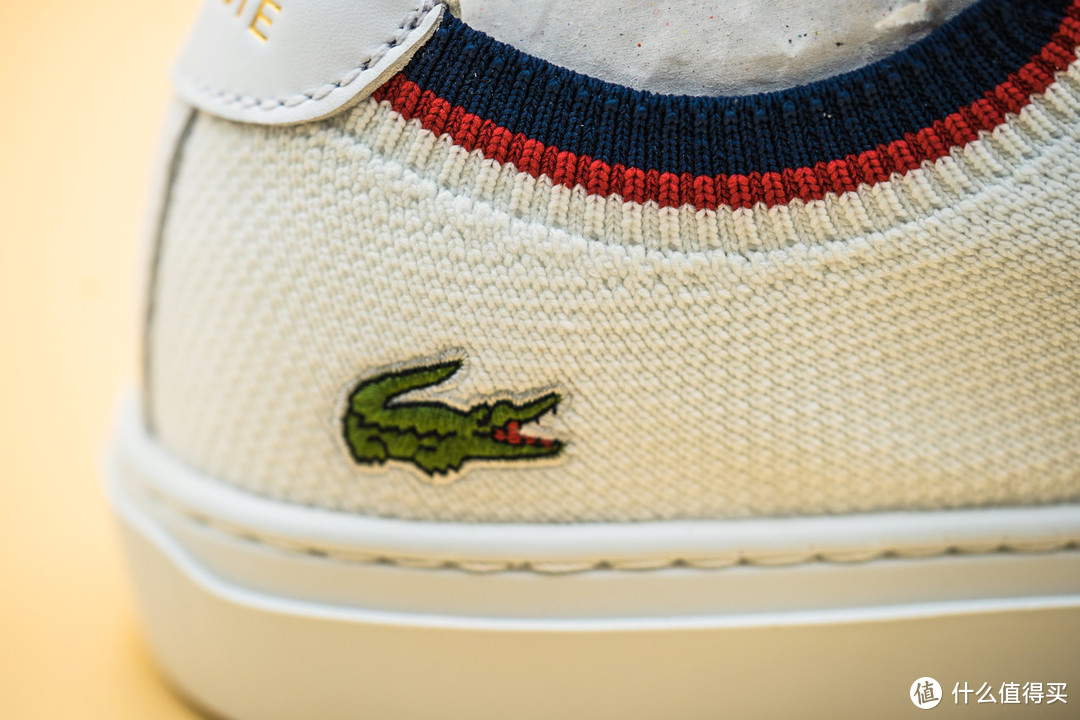 太阳能鳄鱼背包？——LACOSTE INFINI-T 持久续航背包评测