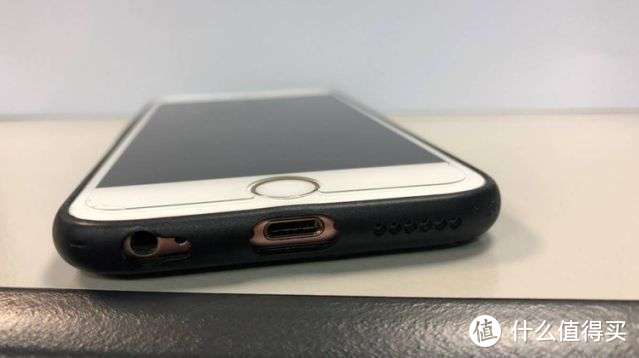 ▲iPhone 6S是苹果最后一款带有3.5mm耳机孔的手机。