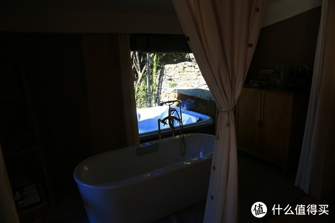 VR视角下的野奢帐篷酒店，走进神秘的康藤红河谷