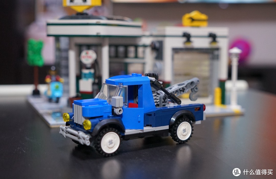 走向怀旧时代的街景——Lego 10264 街角修车厂