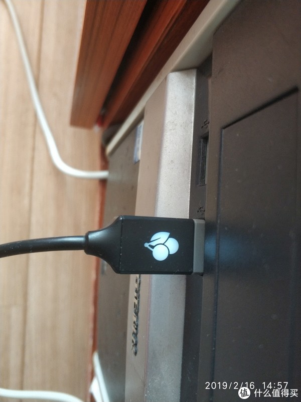 USB插头带灯LOGO 