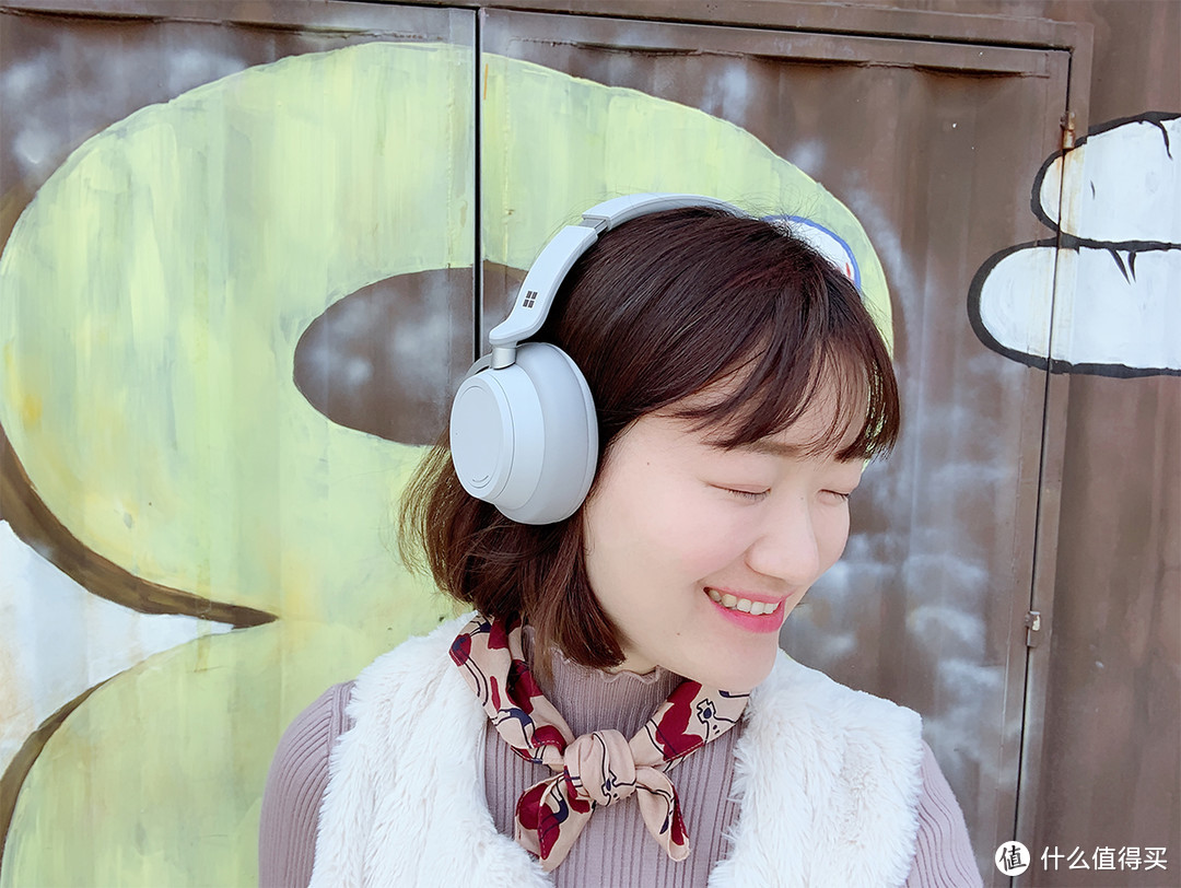 微软Surface Headphones头戴式降噪耳机体验：气质优雅、拨盘降噪成亮点