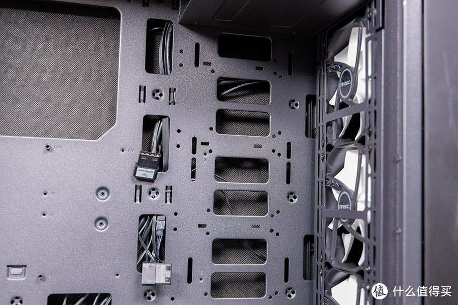 无声的内秀 安钛克P101S静音版机箱测评