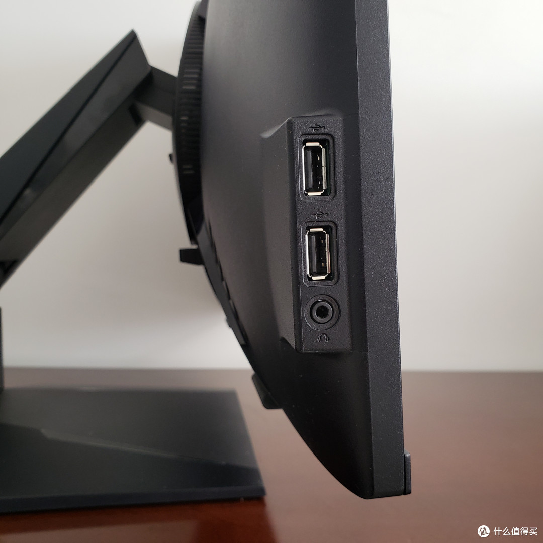 nt-24显示屏支持华为,锤子和三星通过type-c to type-c一线式直连,以