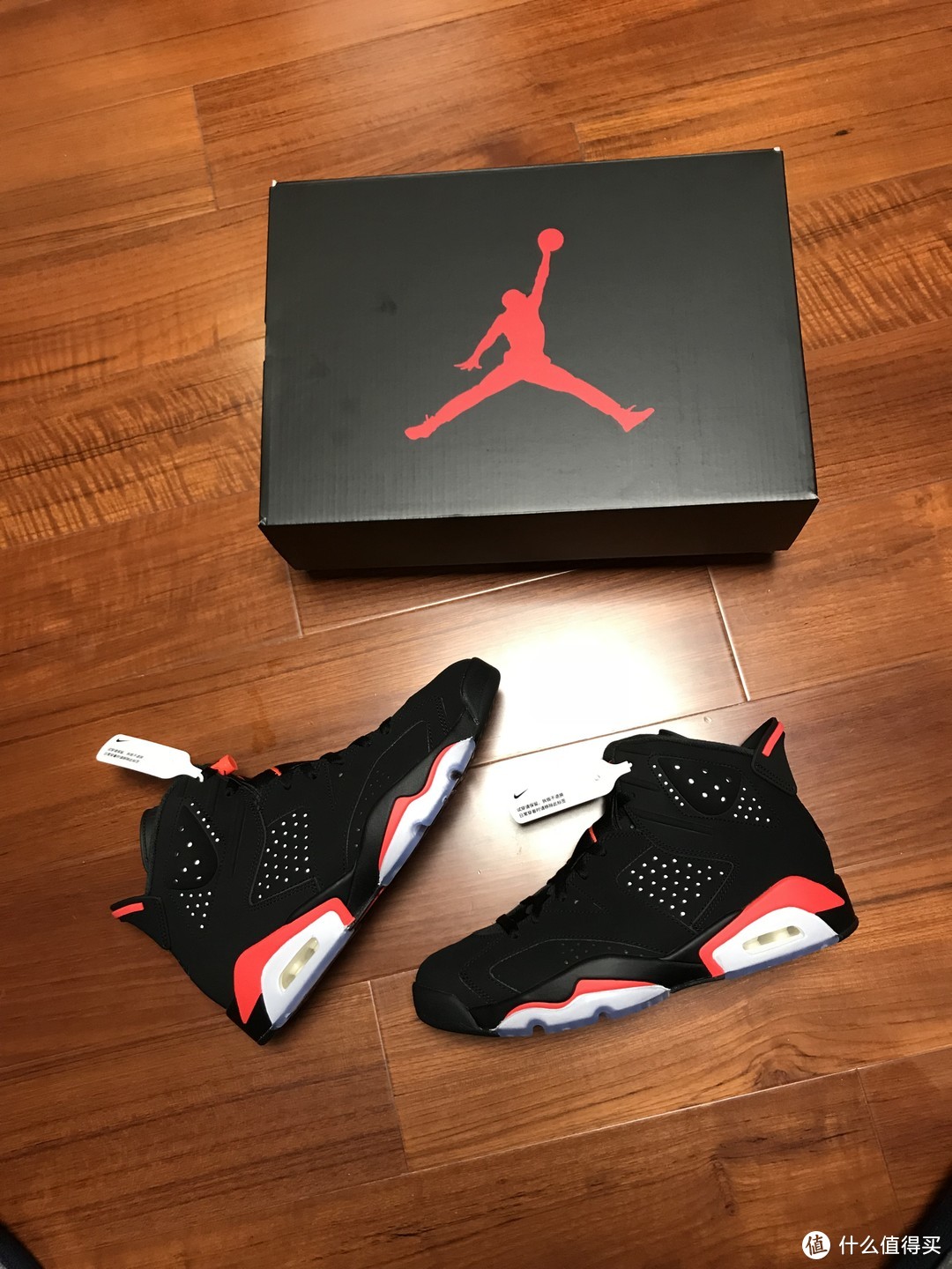 黑红 Air Jordan 6 OG， 今年第一双重磅复刻