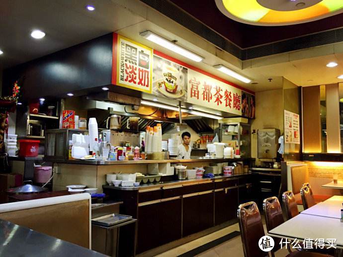 我见过的香港茶餐厅里，富都算是面积最大的。