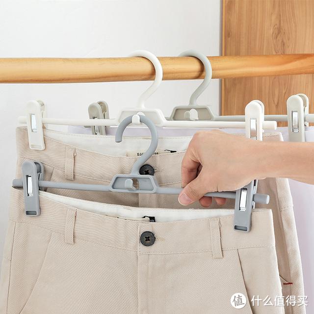 裤子别再一个个挂衣柜了，用这个新方法收纳，实用不占地！