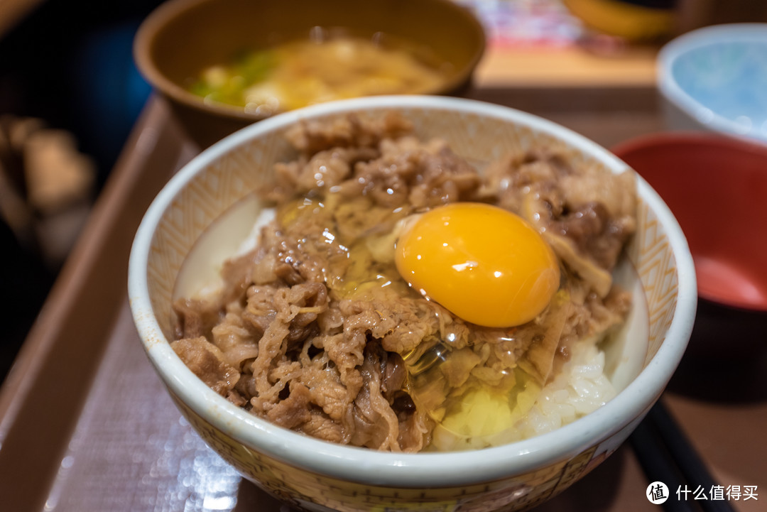 一份牛丼套餐基本就能解决午晚餐的温饱问题了~