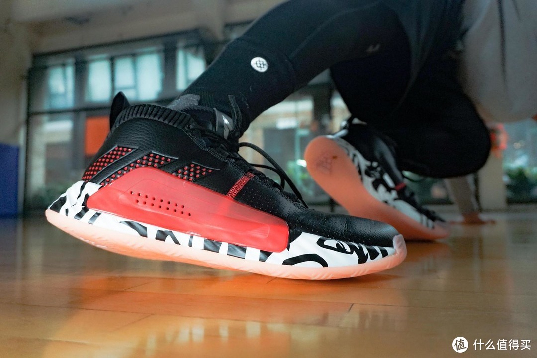 球鞋90秒丨adidas Dame Lillard 5（79期）