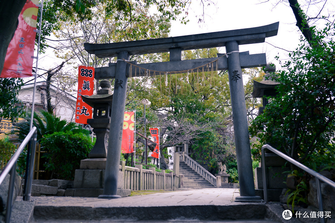 从另外一个门看到的三光神社