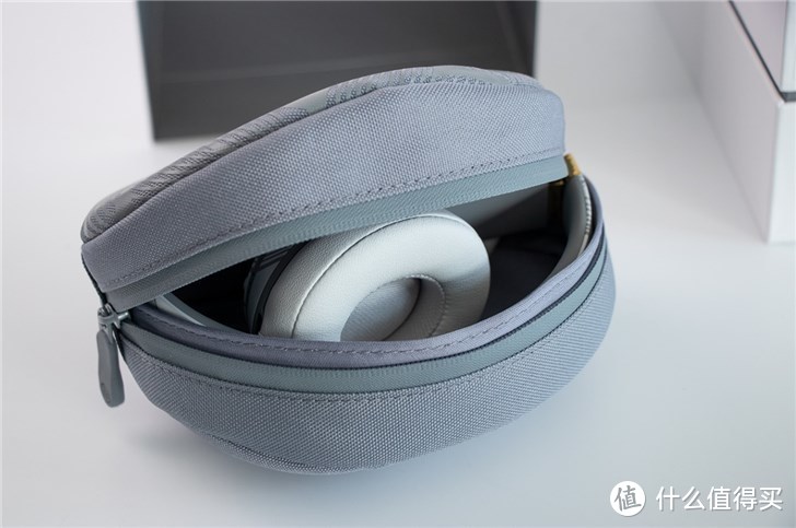 苹果Beats Solo 3 Wireless新春特别款耳机开箱体验：性感野猪，在线待撩