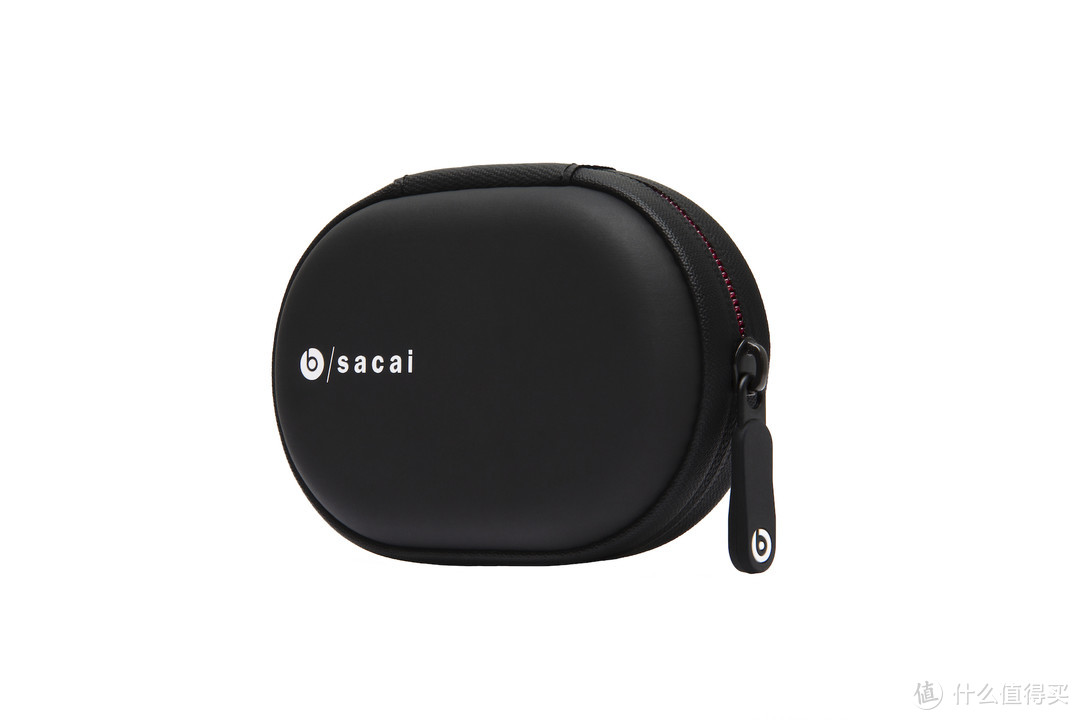 永远走在时尚最前沿：Beats 与 Sacai 推出联名款串珠 BeatsX 耳机
