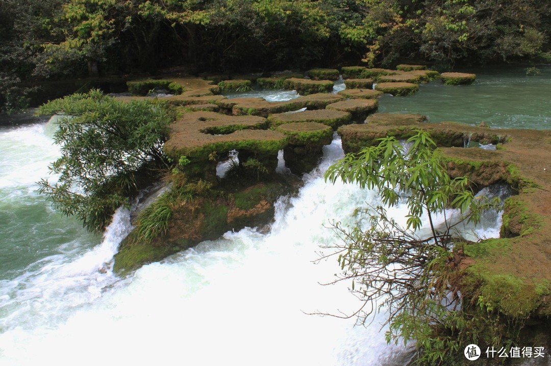 1公里宽的峡谷里藏着个5A景区，有山、有湖、有瀑布、有森林，还有道光年间古桥