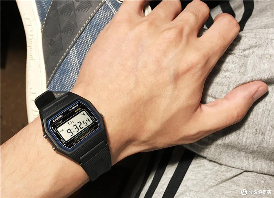 casio f-84w 电子表_男款石英表_什么值得买