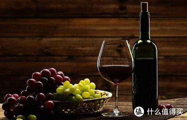 葡萄酒的酸甜苦涩各种滋味来源哪里？
