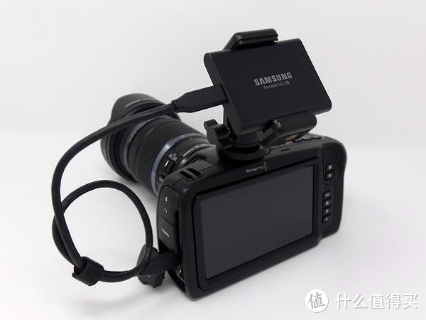 储存扩展新“姿势”：SAMSUNG 三星 发布 SSD T5 & Blackmagic Pocket Cinema Camera 4K 套装