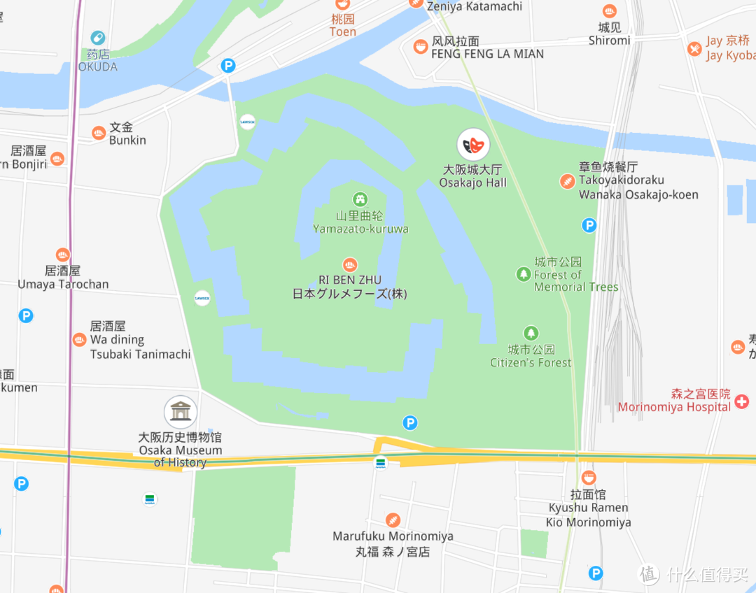 大阪城公园还是非常明显的，在大阪地图上面很大一块。好几个地铁站都可以到周边。