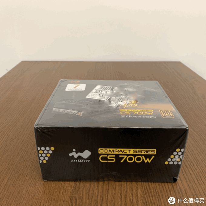 老司鸡的小钢炮 篇一:迎广cs700w sfx电源开箱