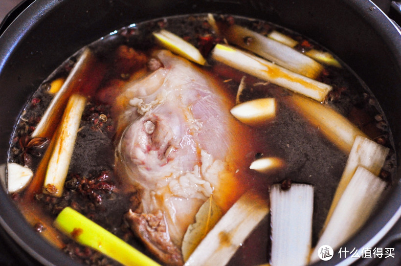 这一锅卤牛肉是真的宠爱，更有万能蘸酱秘笈哟！