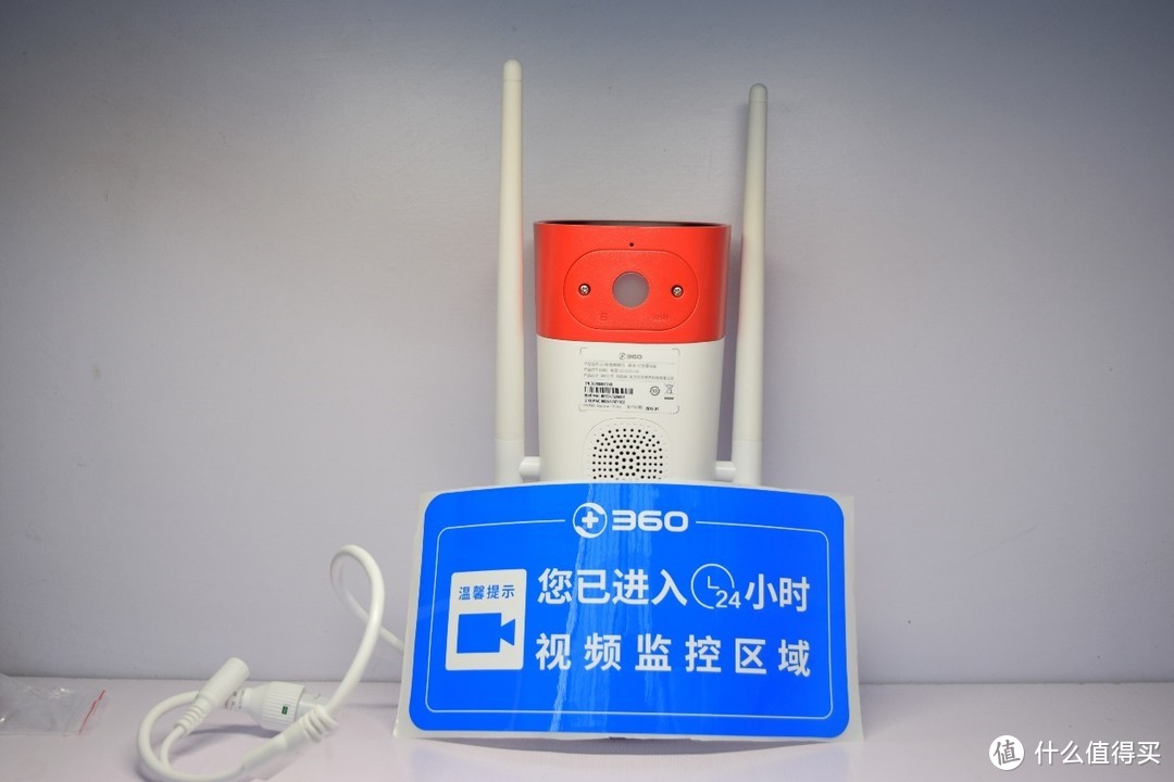 双天线、IP66防水，360户外智能摄像机红色警戒版简评