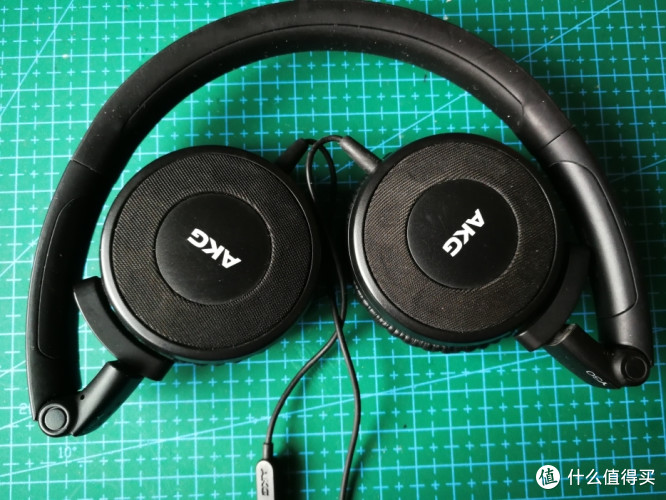 耳机玩咖 篇八:AKG Y30耳机换插头