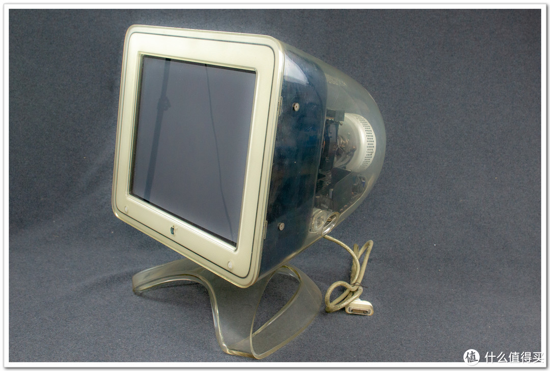 G4 CRT 显示器