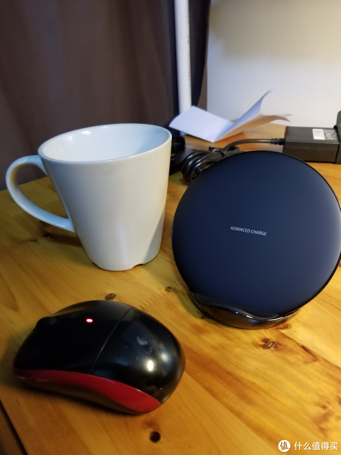 五代三星无线充电器开箱