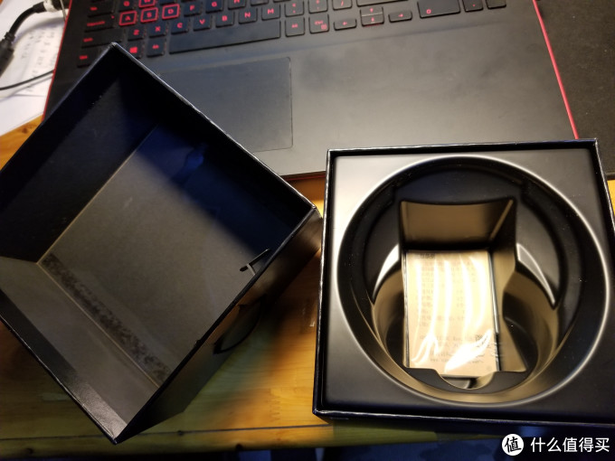 五代三星无线充电器开箱