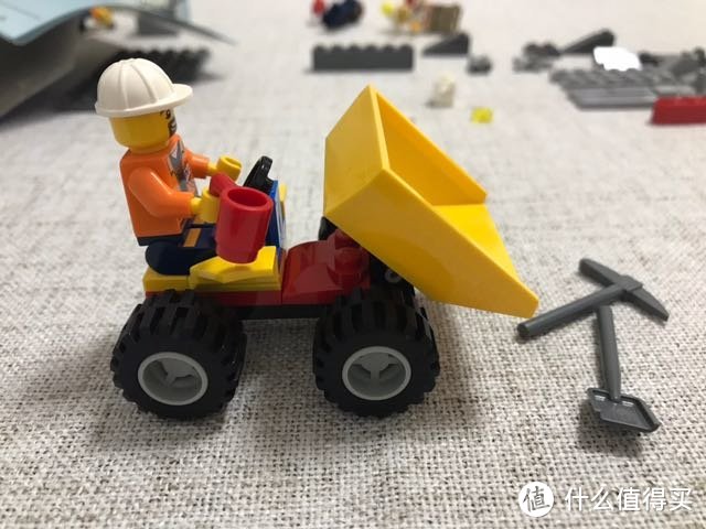 LEGO矿工人仔包60184