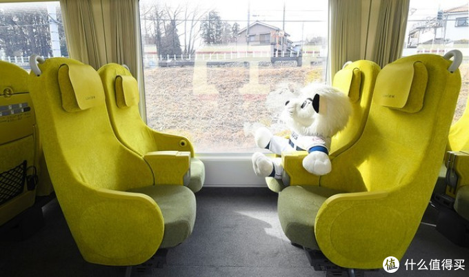 快哉东京旅游动态播报篇一 落地玻璃小沙发 移动起居室laview登场 国外旅游 什么值得买