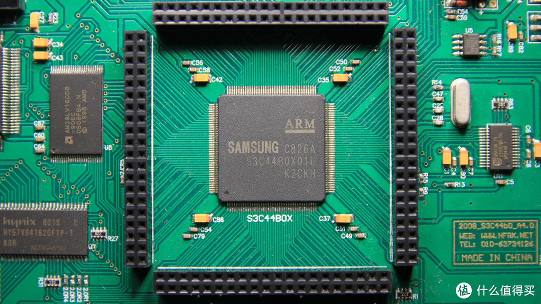 板载SAMSUNG ARM7TDMI架构芯片S3C44B0X01
