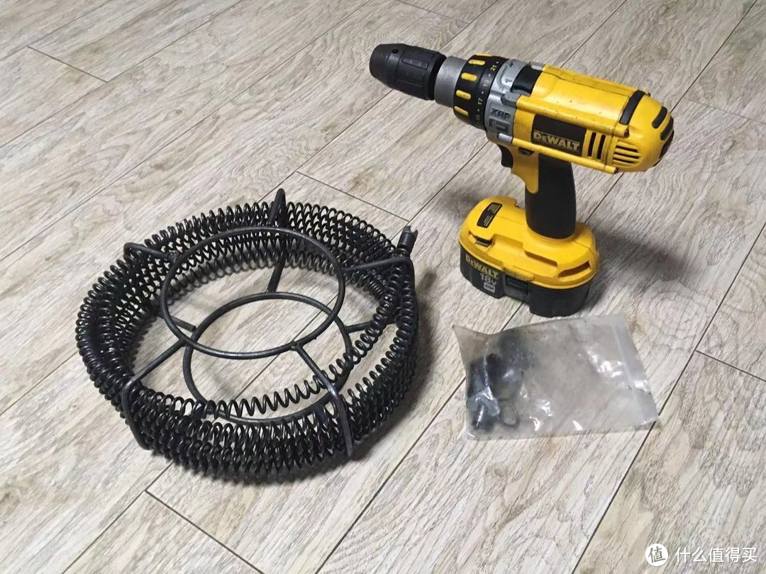 介乎于玩具与工具之间的大牌电动螺丝刀—得伟DeWALT 随心而动初体验