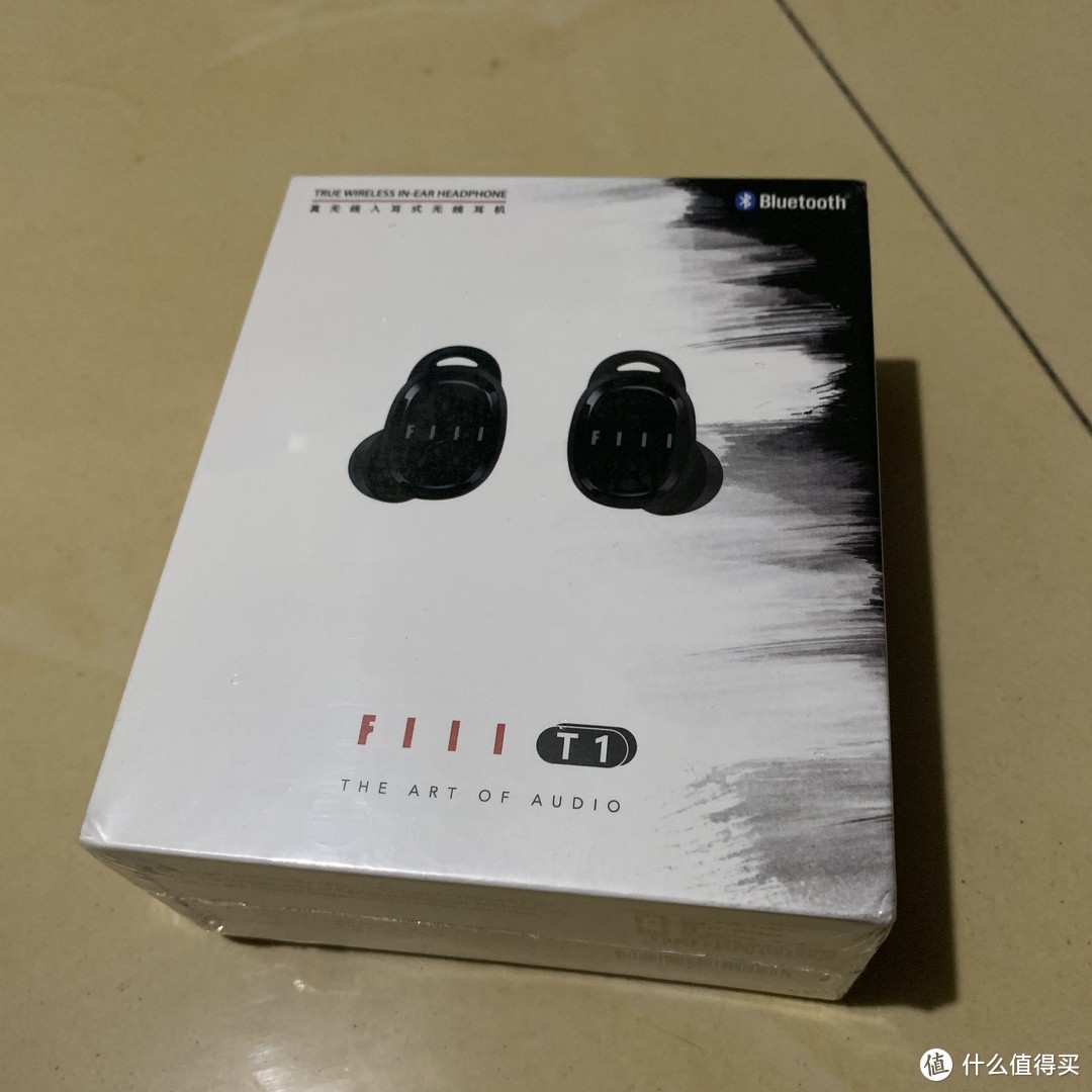 又一国产品牌加入战斗 —— FIIL T1 真无线蓝牙耳机开箱试用