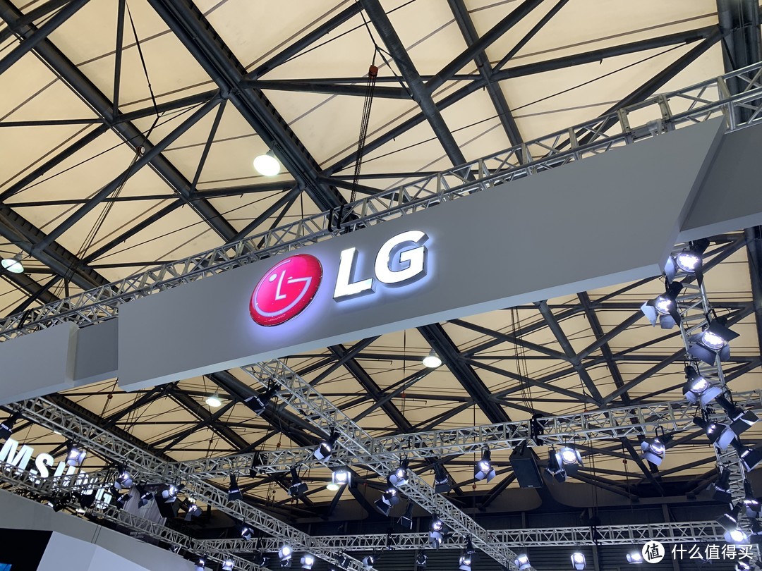 AWE2019 除了OLED大屏电视还有啥？LG 白电也有黑科技！